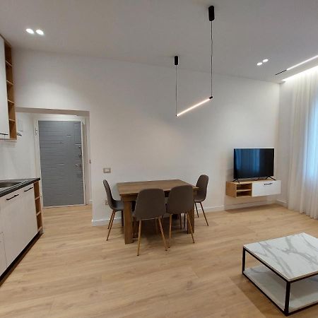 Luxury Apartments Blloku ติรานา ภายนอก รูปภาพ