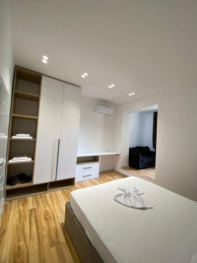 Luxury Apartments Blloku ติรานา ภายนอก รูปภาพ