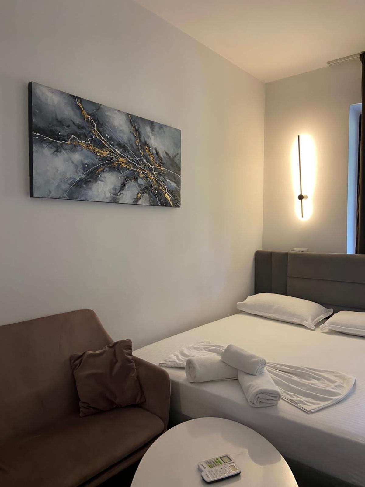 Luxury Apartments Blloku ติรานา ภายนอก รูปภาพ
