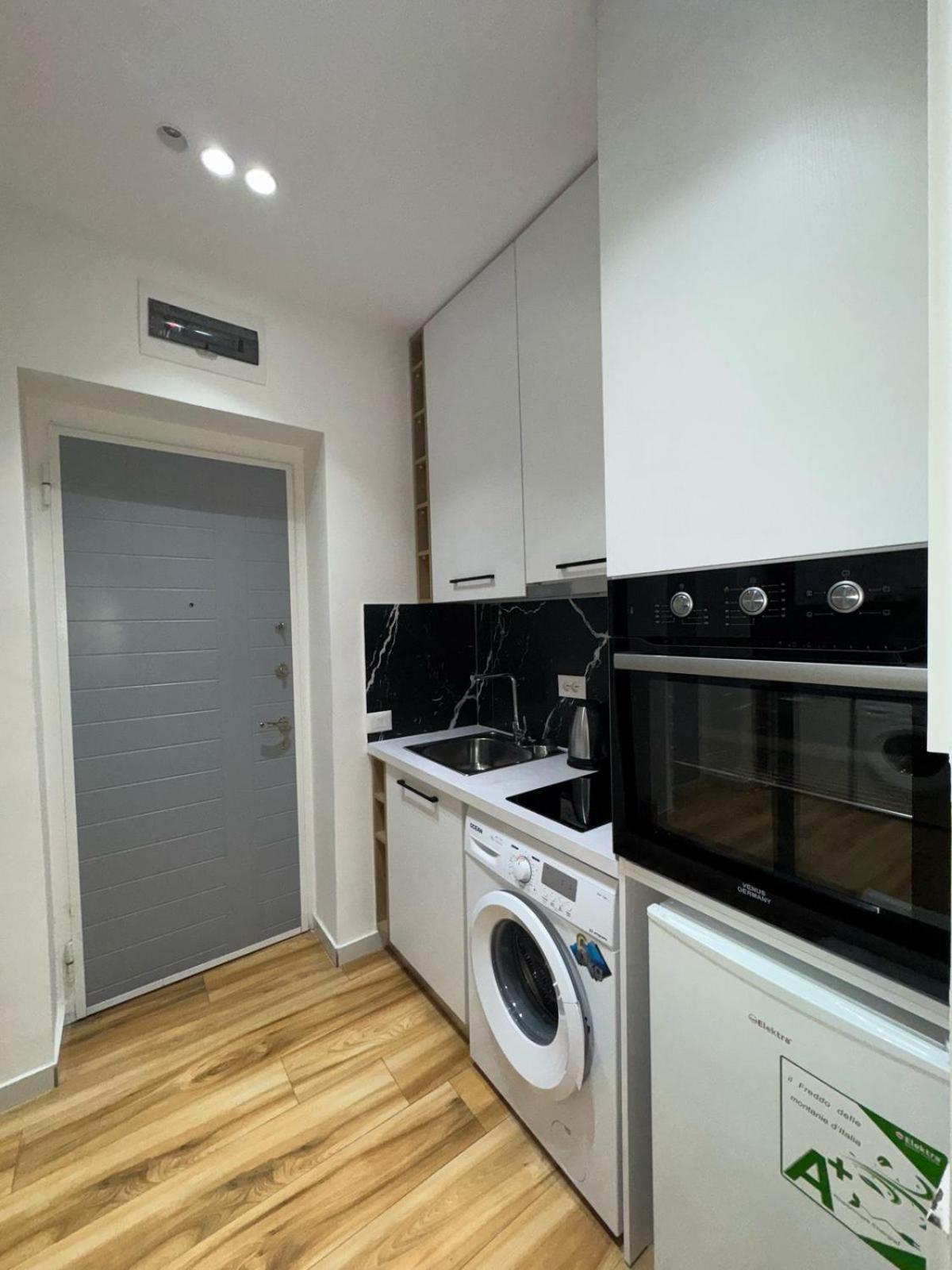 Luxury Apartments Blloku ติรานา ภายนอก รูปภาพ